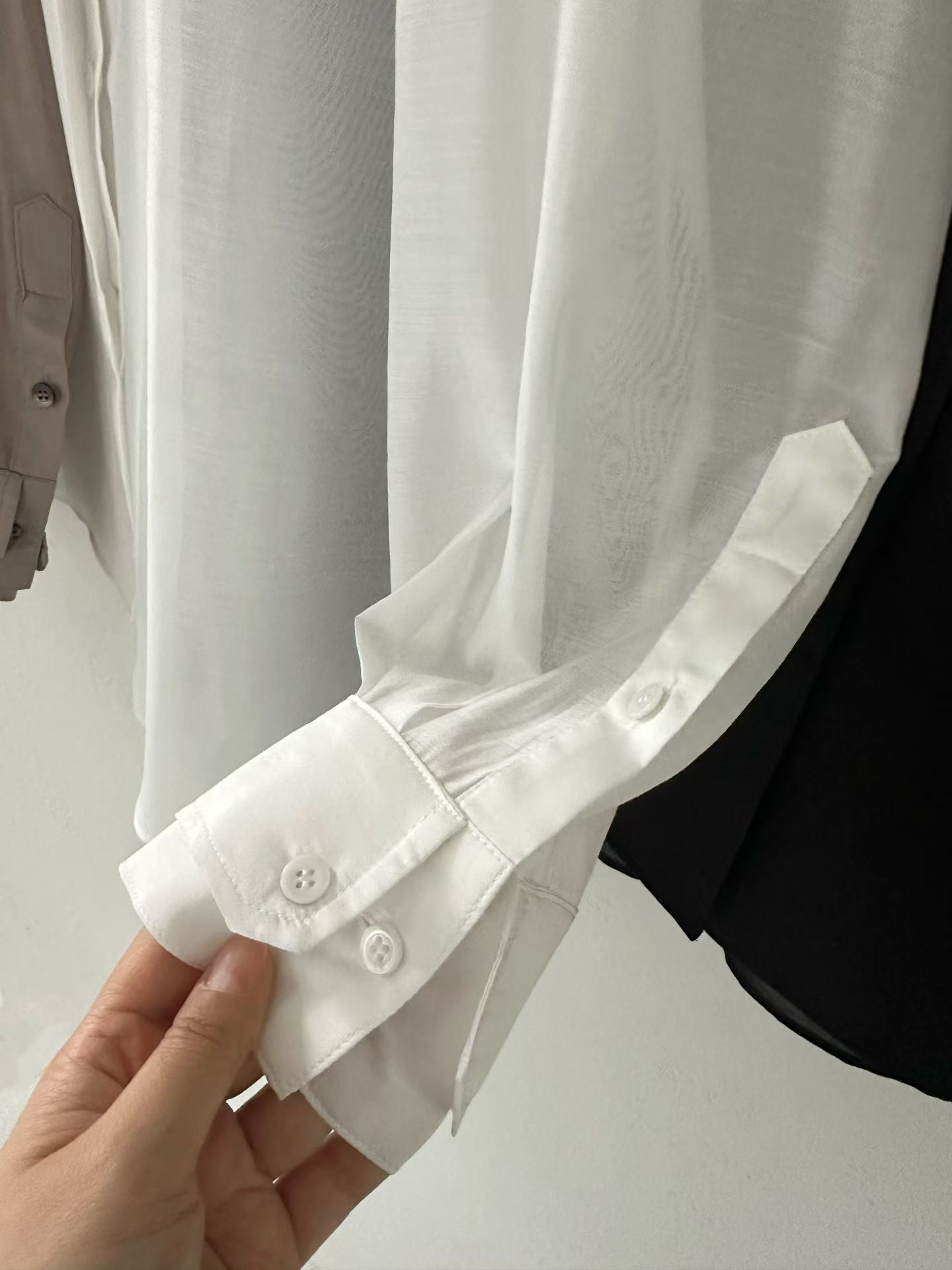 【85%親膚天絲~】Luxurious Tencel Sheer Patched Shirt | 輕透拼接防囇衣