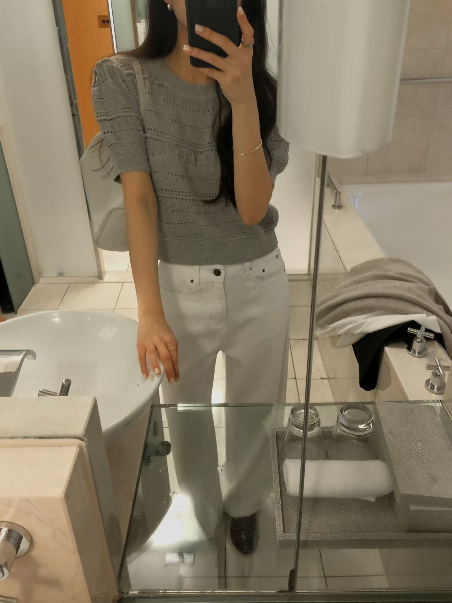 Delicate Embroidered Cropped Top | 精緻通花短版上衣