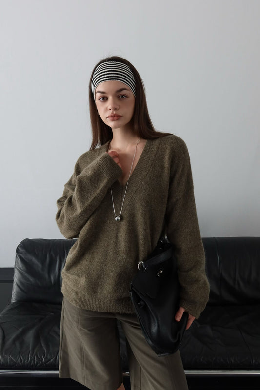 The Lightweight Plushy Alpaca Knit