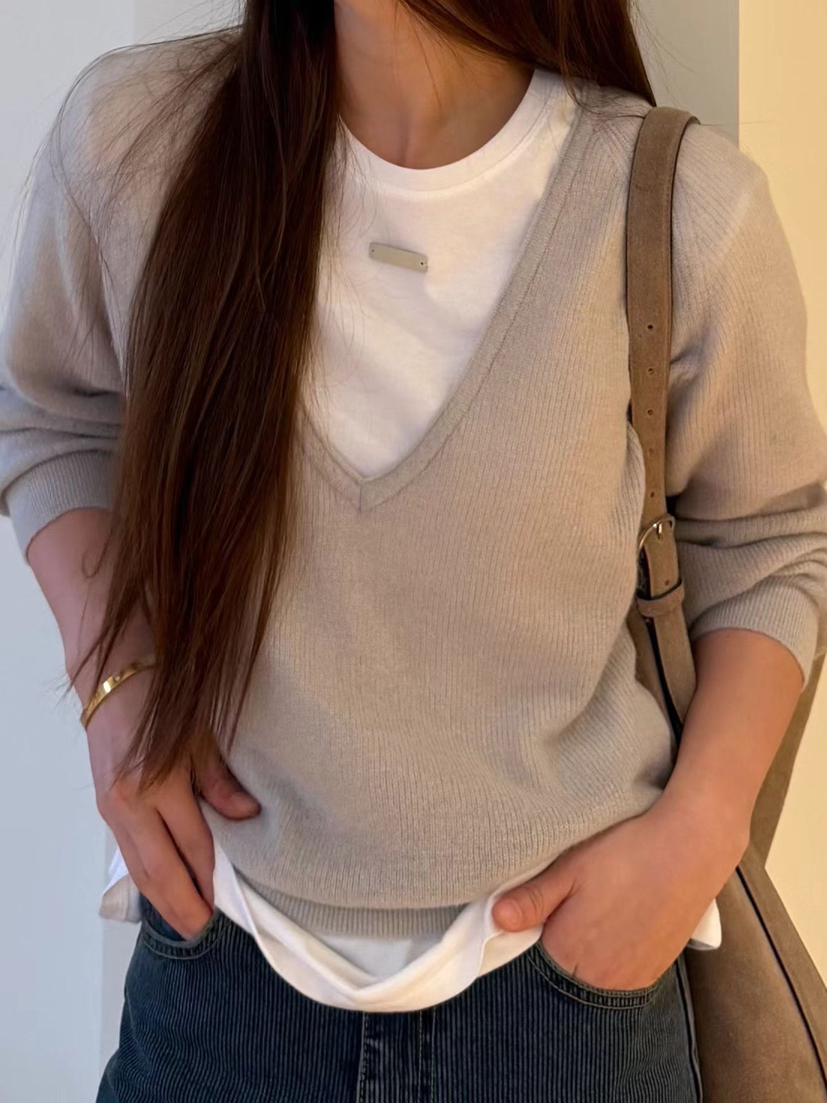Premium Cloud Deep V Cashmere Knit | 雲感輕透羊駝毛V領針織上衣