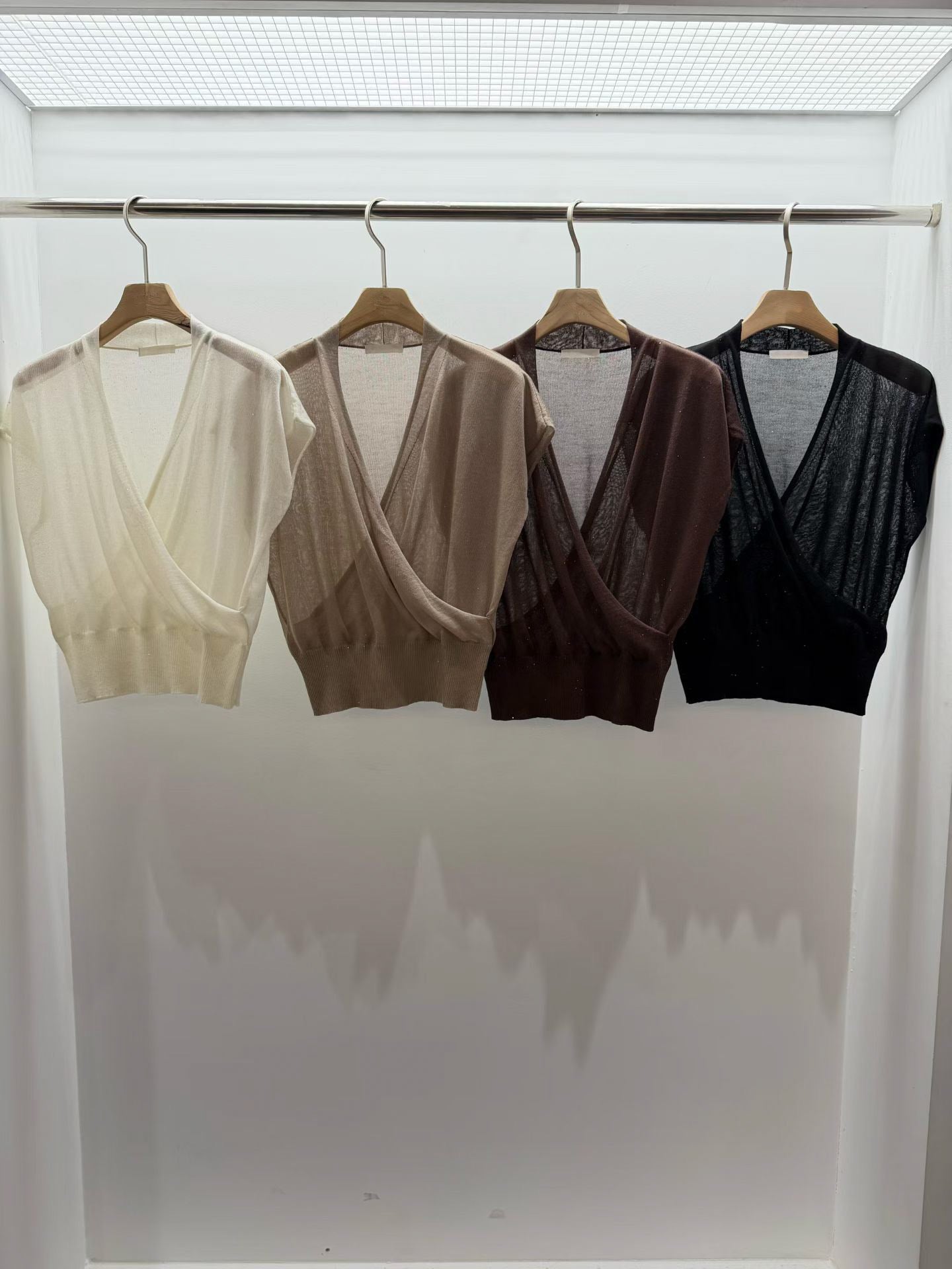 Tencel Cross Vest Knit | 天絲交疊線條背心針織