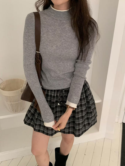 Contrast Detailing Basic Mock Neck Top | 拼色飾邊中領基礎上衣