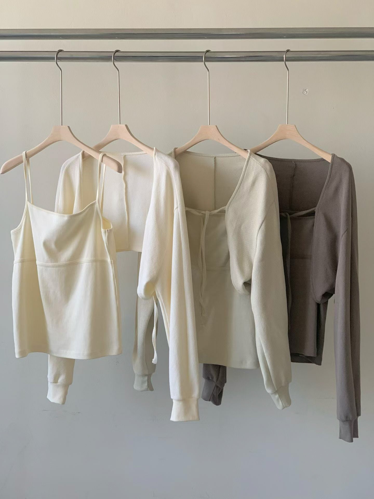 Drapy Square Neck Cami & Cropped Cardi Set | 小垂感方領背心&外套Set