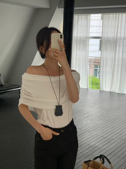 Off-Shoulder Tencel Ruched Top | 天絲抓皺露肩上衣