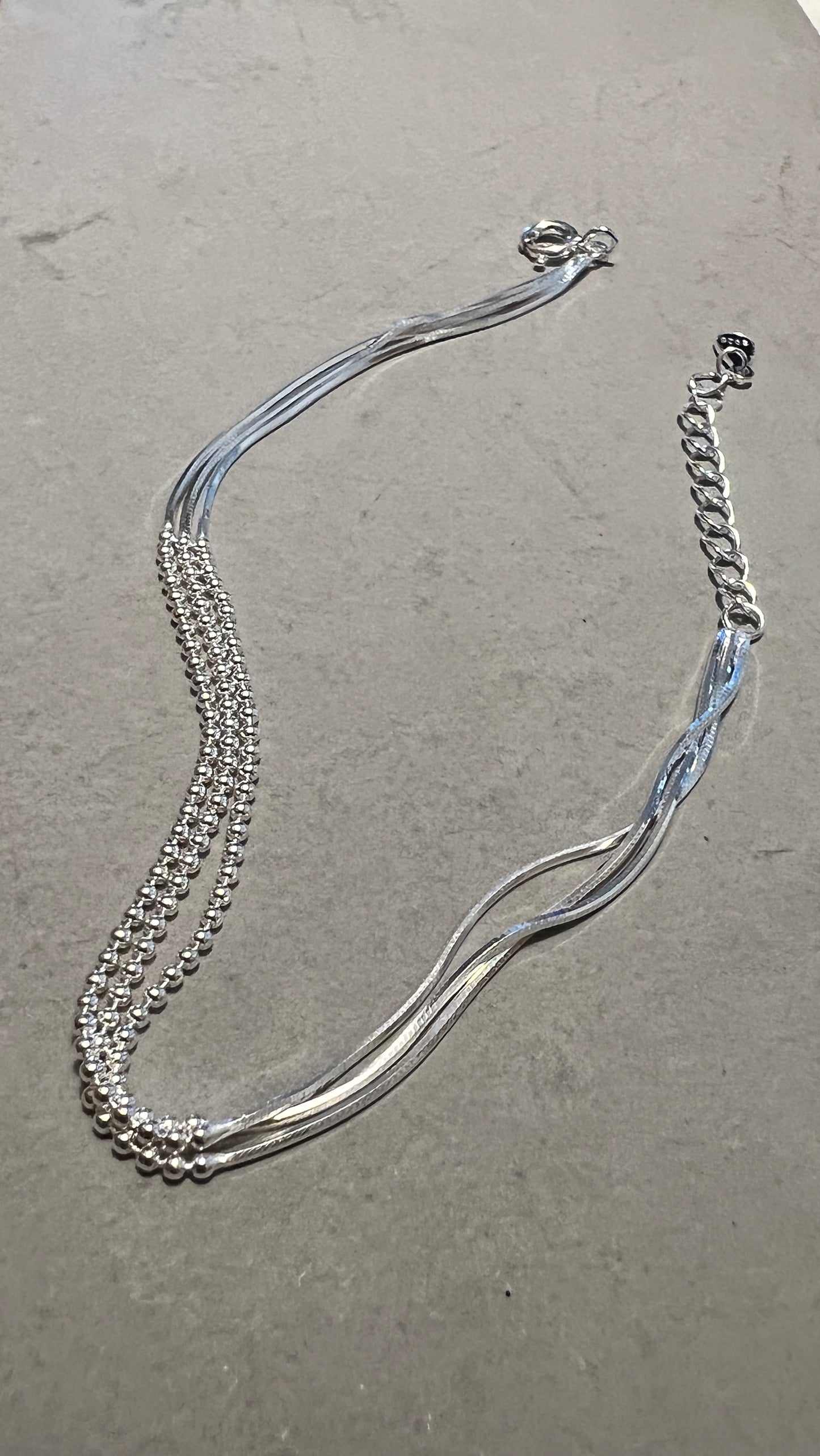 Twisting x Micro Bead Duo Flowy Bracelet