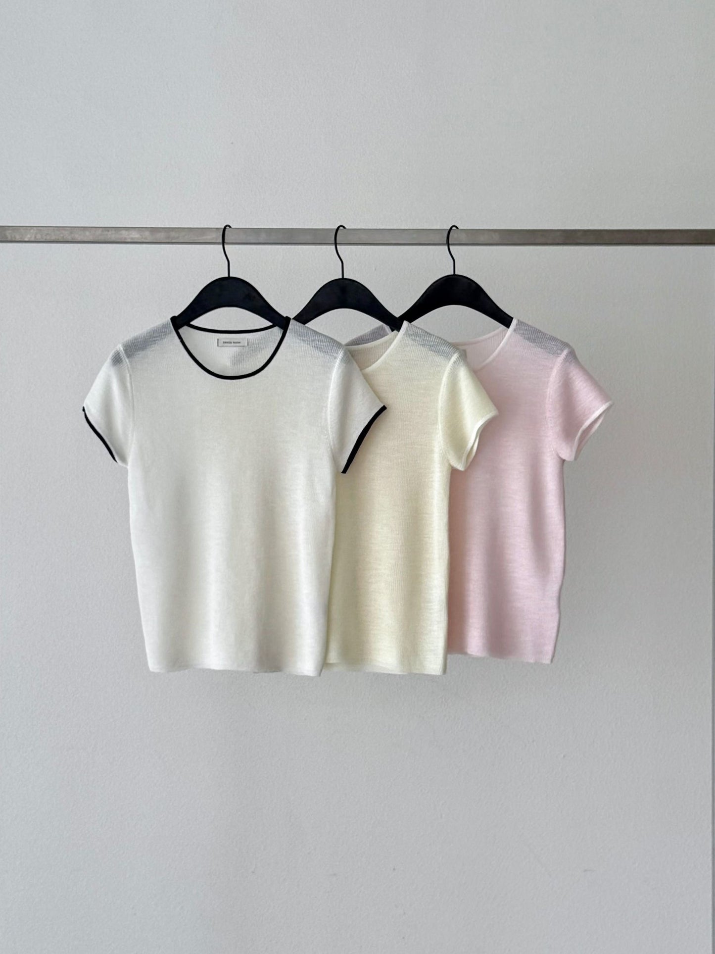 Soft Piping Halo Knit | 滾邊羽霧感輕針織上衣