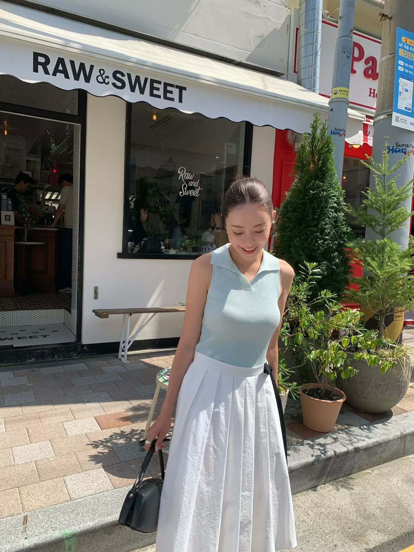 Collared Summer Linen Knit Vest | 夏日混麻質翻領針織背心