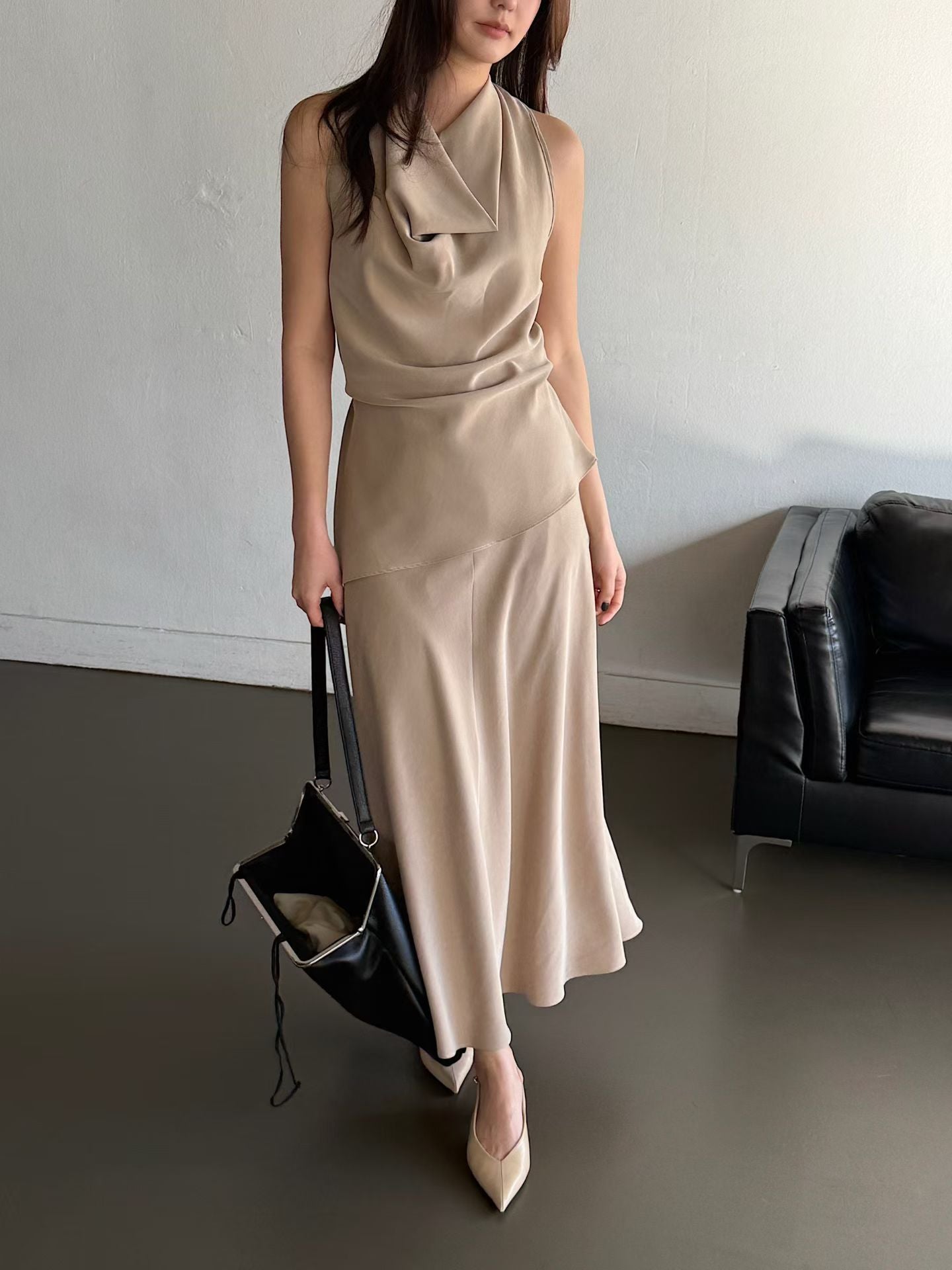 The Lady Clamp Cow Leather Bag