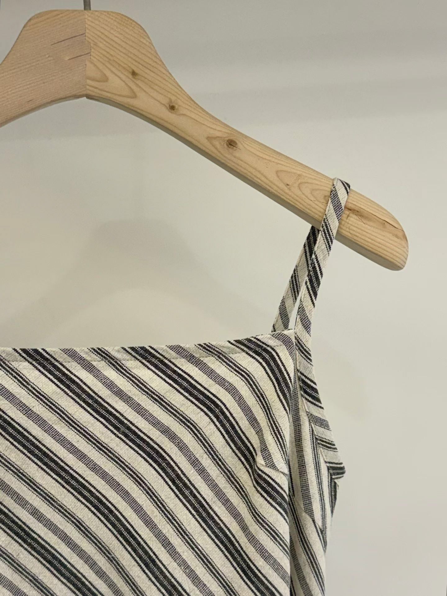 Parisian Effortless Striped Tie Bow Slip Dress | 法系斜條紋側綁結長裙