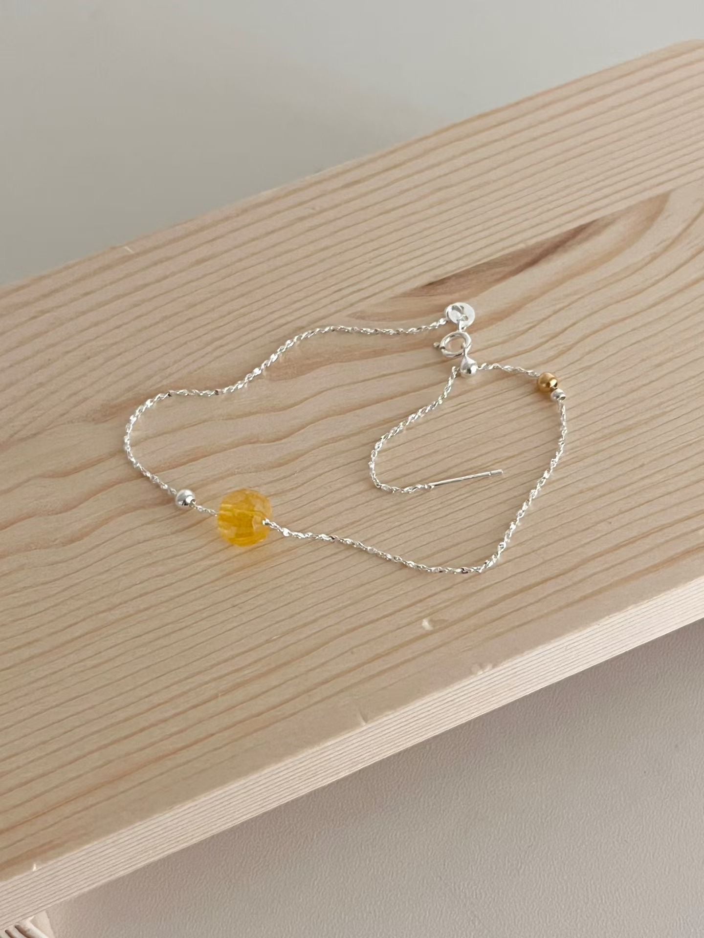 Sunlit Yellow Bead Bracelet | 日光小黃珠￼手鍊