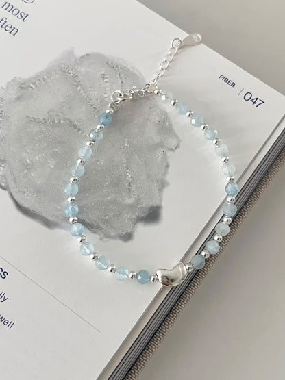 Misty Ice Blue Beaded Bracelet | 冰霧藍串珠手鏈