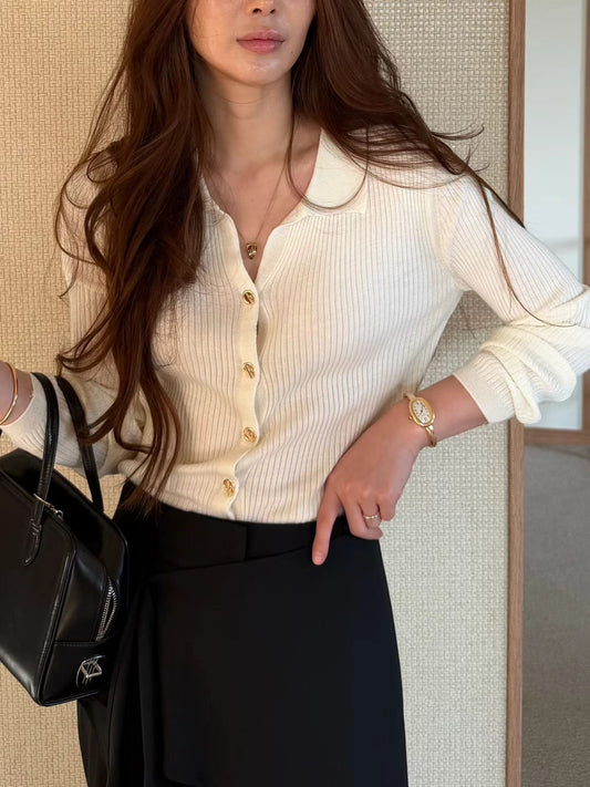 Luxuriously Soft Light Wool Button Down Knit | 柔軟羅紋輕羊毛鈕扣針織上衣