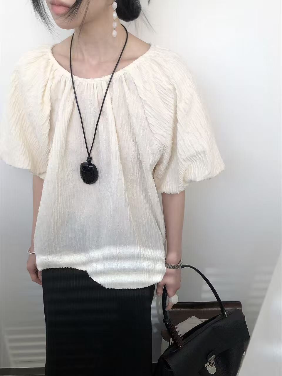 【極美版型】挺身泡泡袖襯衫| Textured Puffy Sleeves Blouse