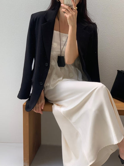 【Monotour 連線】The Most Elegant Skirt This Season