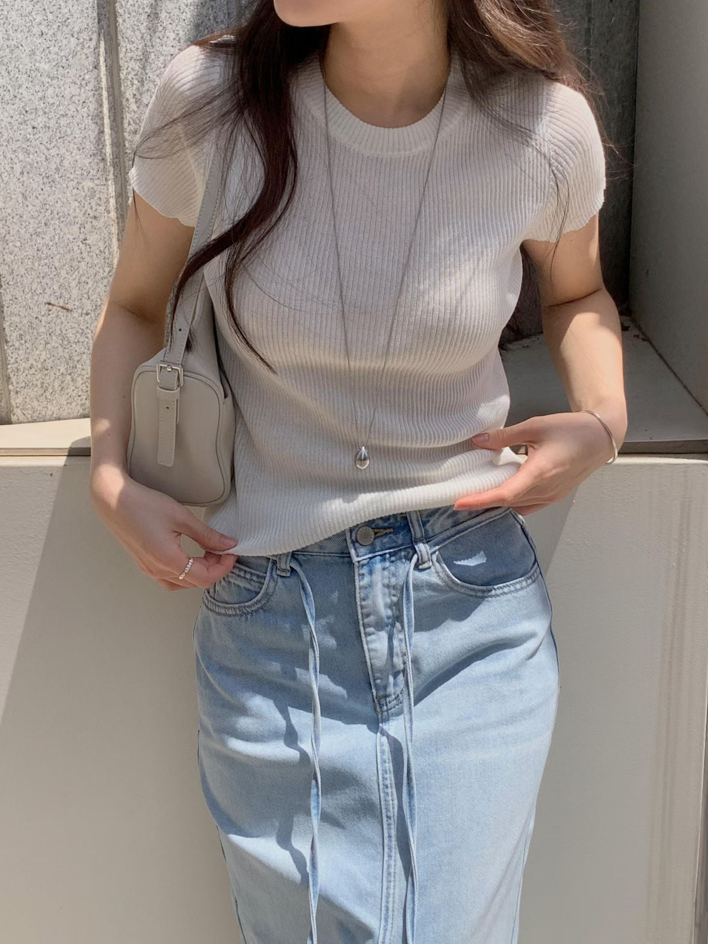 Featherlight Sunlit Everyday Knit Tee | 羽量輕薄針織日常T