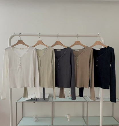 [連線壓軸加碼款] Teardrop Winter Basic Top | 水滴領口暗直紋上衣