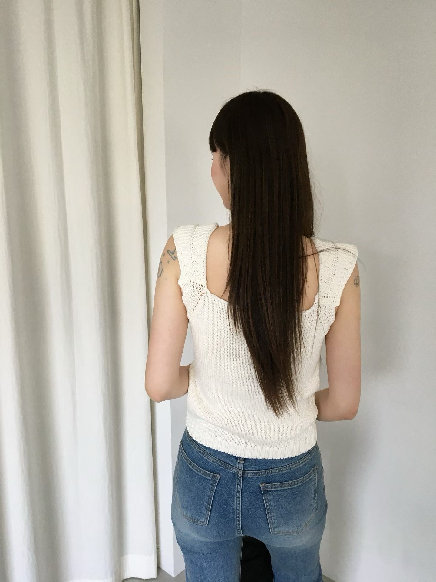Elegant Scallop Neckline Top | 優雅貝殼領口背心