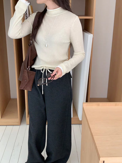 Contrast Detailing Basic Mock Neck Top | 拼色飾邊中領基礎上衣