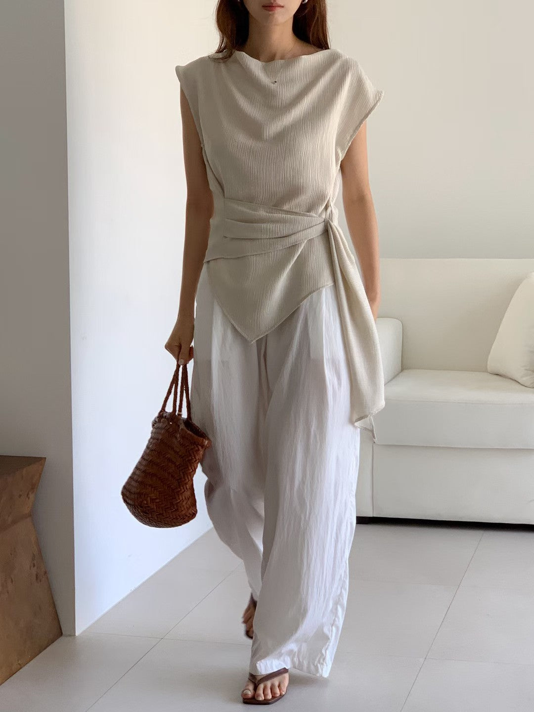 Draped Side-Tie Capped Sleeves Blouse |  垂感光澤小飛袖上衣