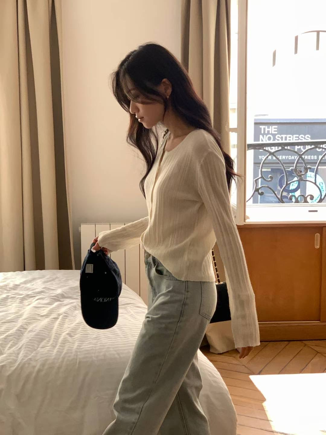 Paris Elegance Textured Cardigan | 柔軟暗直紋外套