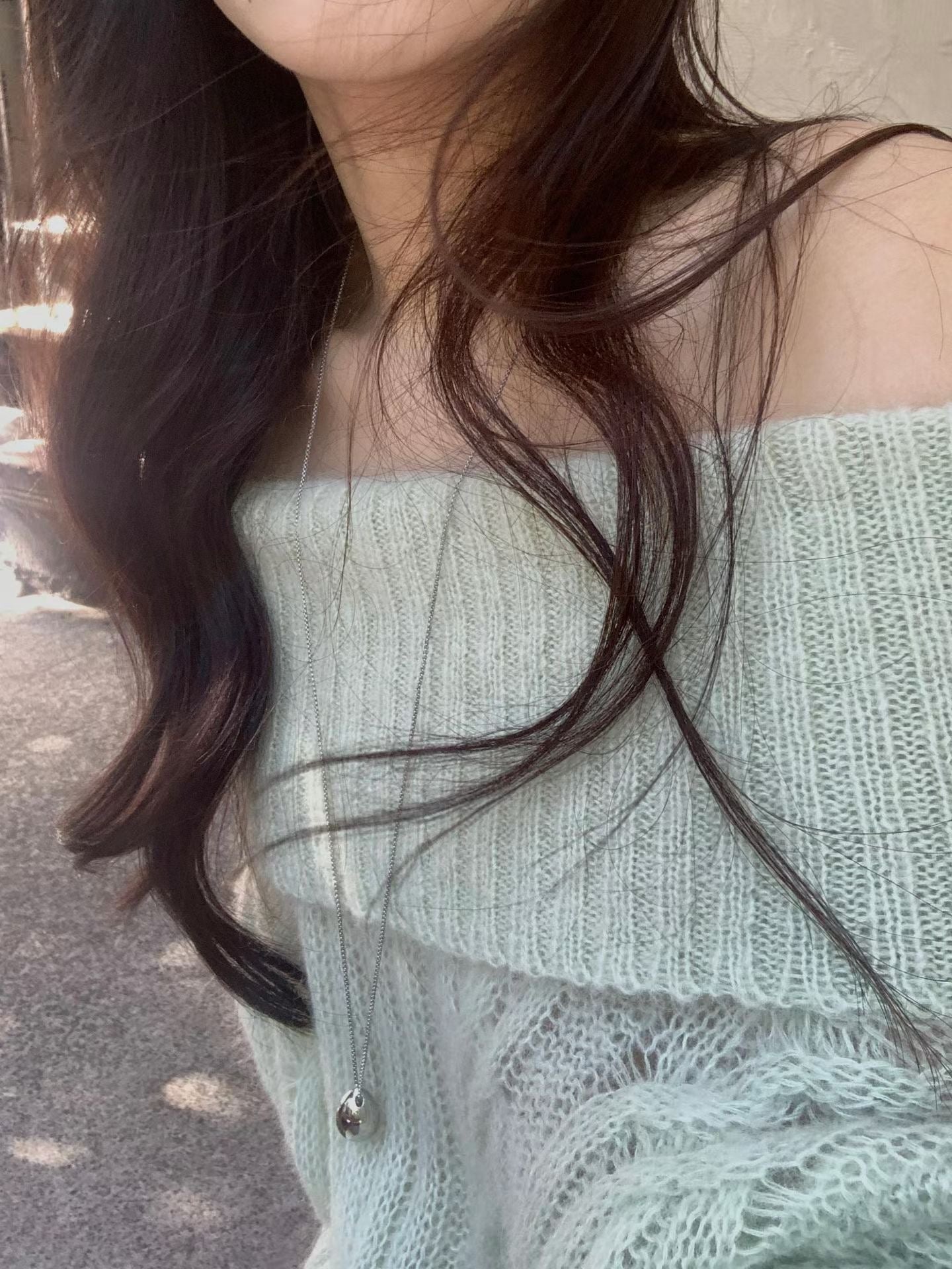 Romance Off-shoulder Knitted Top | 浪漫平肩針織上衣