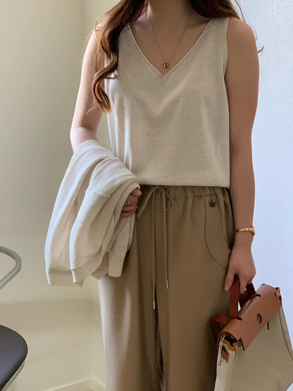 [𝑳𝒊𝒏𝒆𝒏 𝑬𝒅𝒊𝒕] 店主大愛！Elegant V-Neck Top | 輕薄基礎V領麻質背心