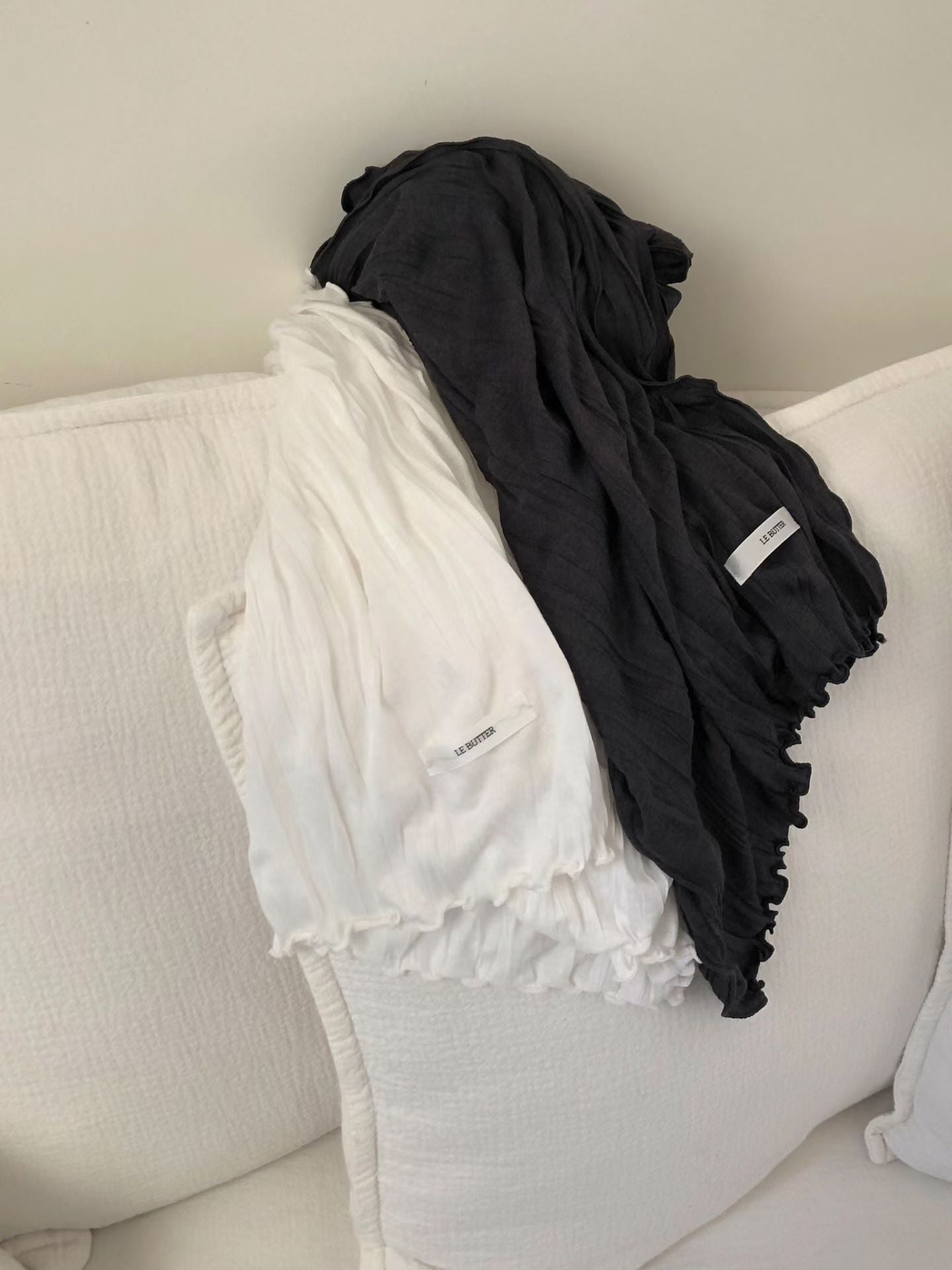 [春季必入飾品] Crepe Ruffle Scarf | 絹皺絲質頸巾￼