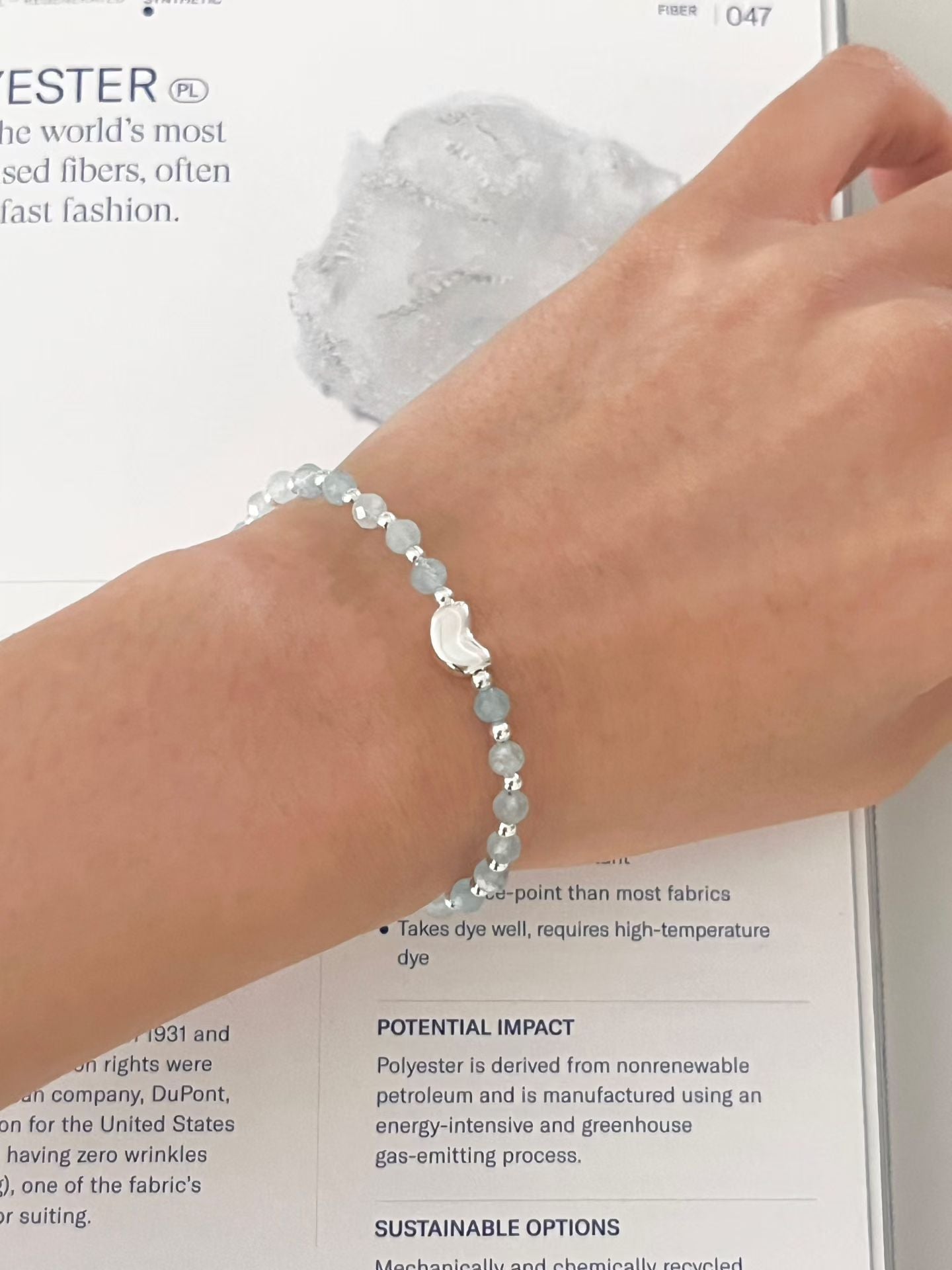 Misty Ice Blue Beaded Bracelet | 冰霧藍串珠手鏈