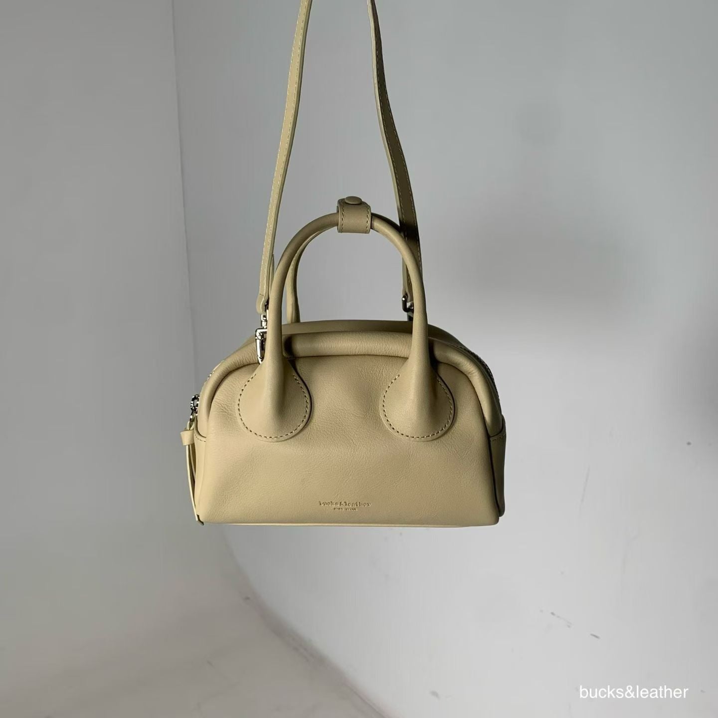 【Monotour 連線】Bucks & Leather Mini Cutie Lambskin Bowling Bag