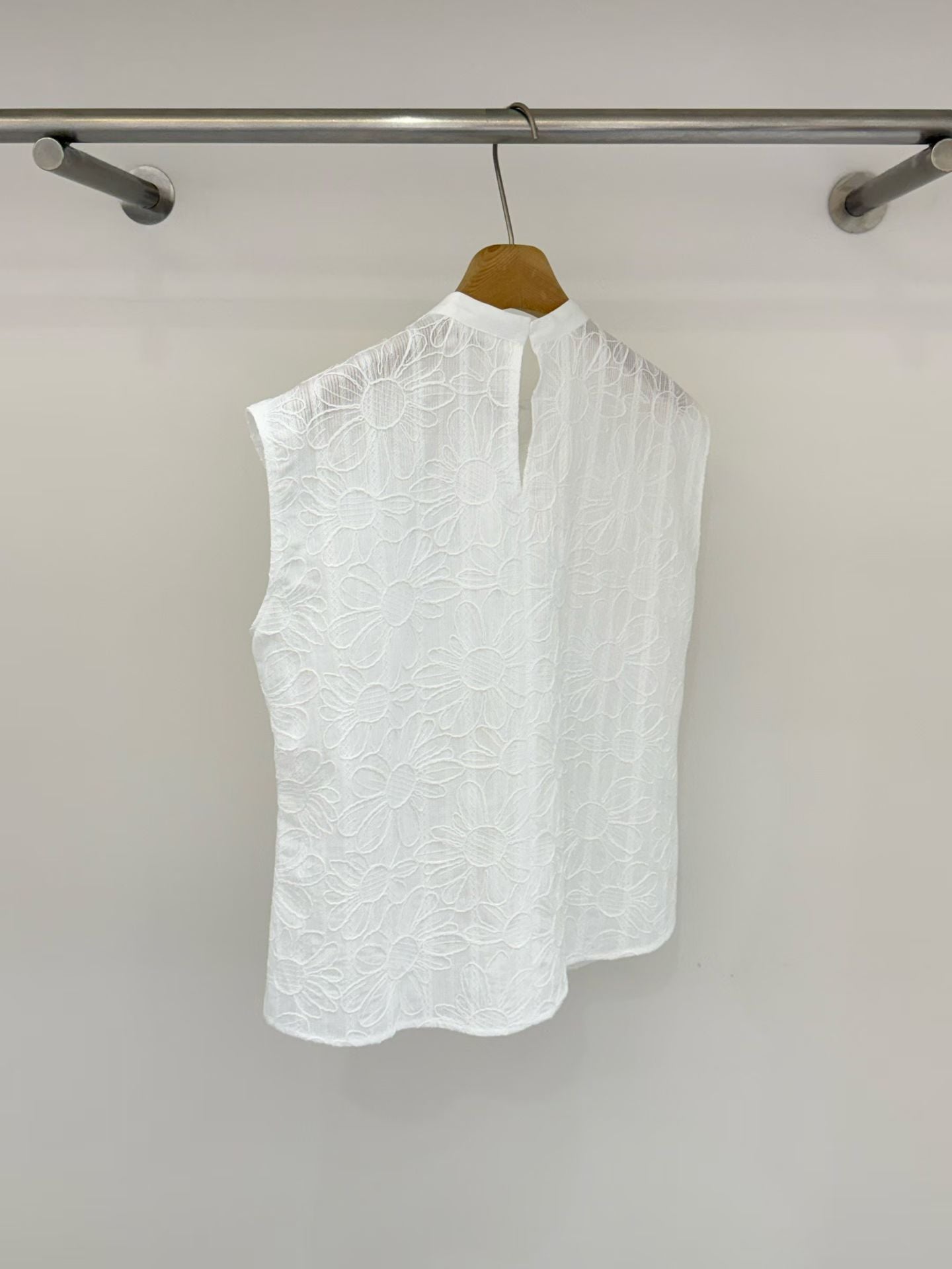 Elegant Floral Embroidery Top | 優雅花繡上衣