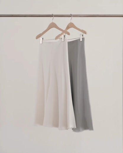 優雅波浪微A中長裙 | Elegant Ripped Hem Flowy Skirt