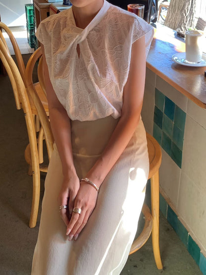 Elegant Floral Embroidery Top | 優雅花繡上衣