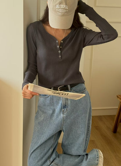 [連線壓軸加碼款] Teardrop Winter Basic Top | 水滴領口暗直紋上衣