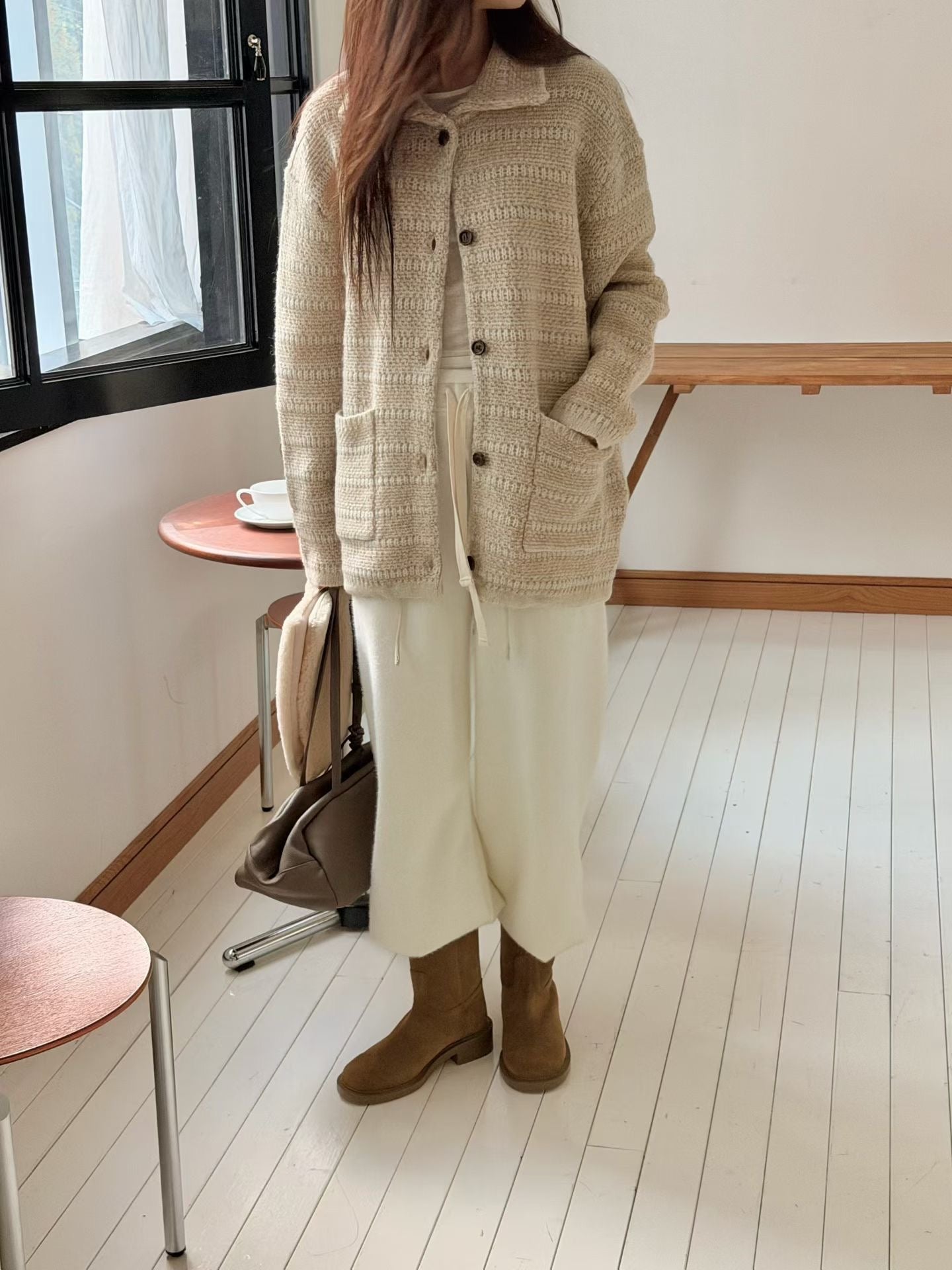 Bloom Embroidered Cardigan | 細緻羊毛針織外套