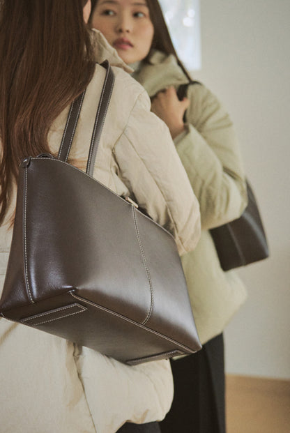 《連線期間限定》Atelier de Lumen Panier Flap Bag