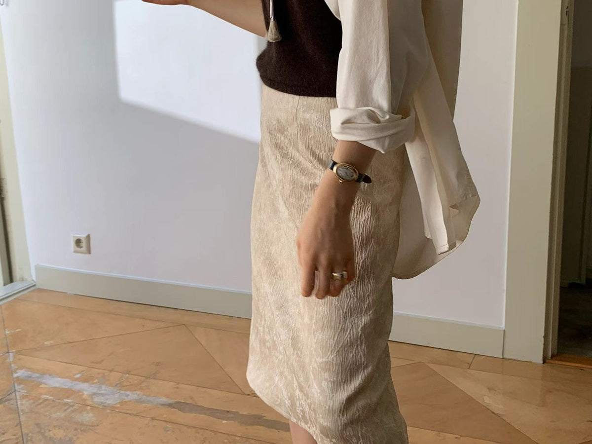 Soft Misty Timber Embossed Skirt | 霧感柔軟提花織布半身裙