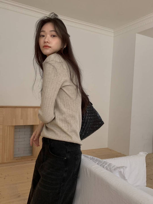 <<優美基礎Top>> Mock Neck Groovy Top | 中領暗直紋上衣