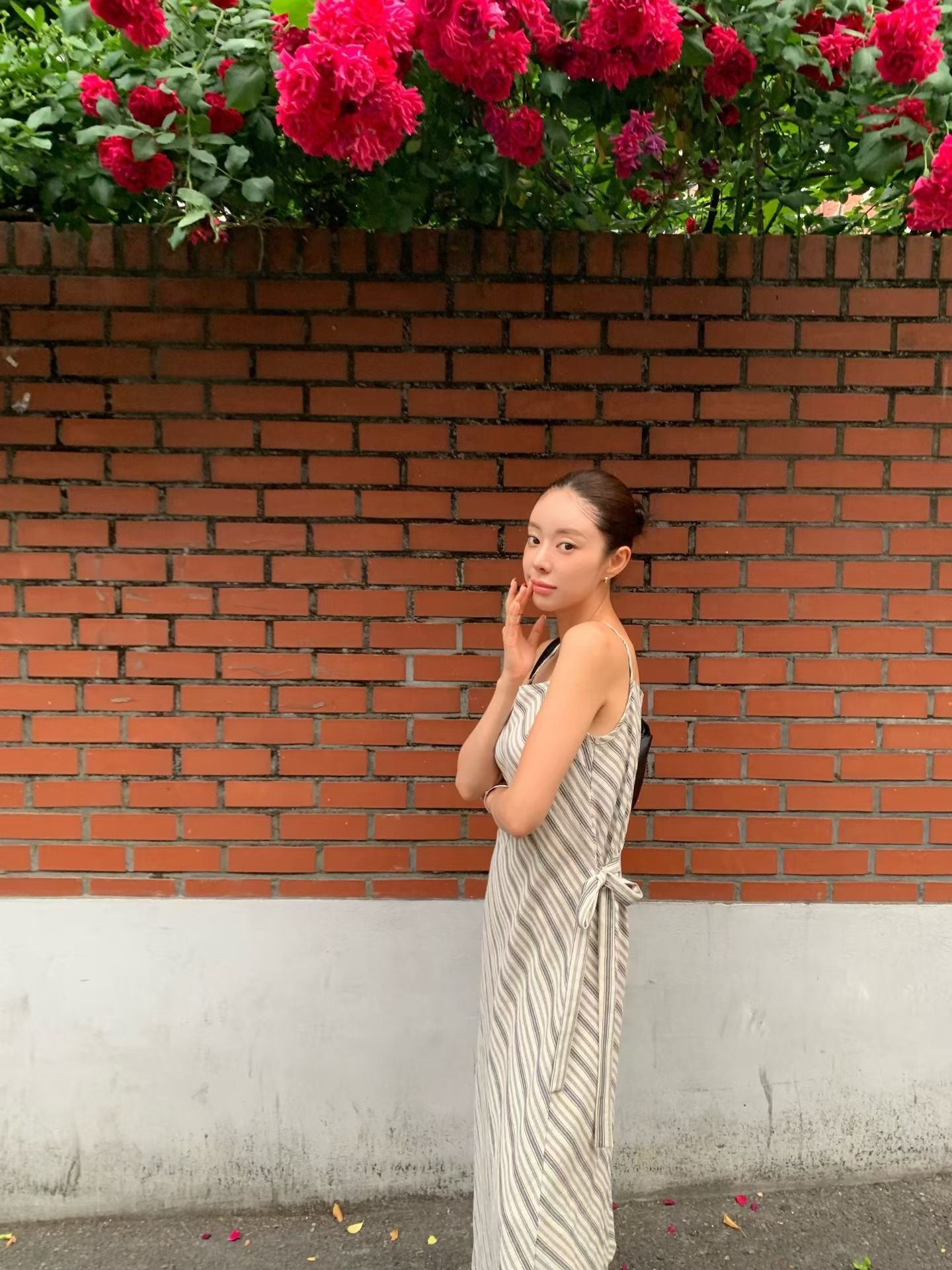 Parisian Effortless Striped Tie Bow Slip Dress | 法系斜條紋側綁結長裙