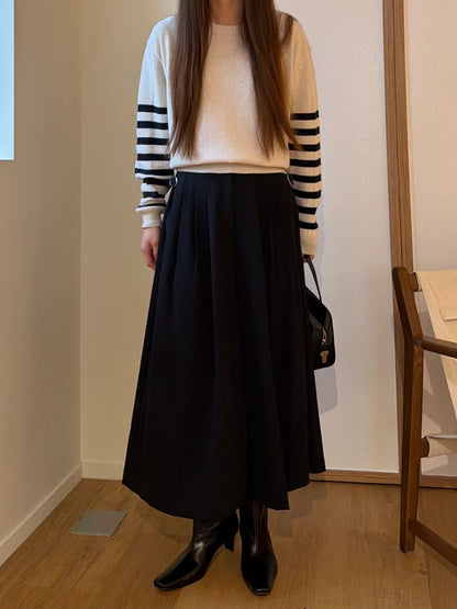 Elegant Side Buckle Flowy Wide-Leg Trousers | 飄逸闊腿側扣細節長褲