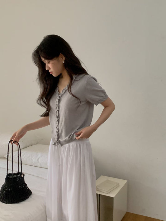 Delicate Ruffle Knitted Blouse | 精緻木耳滾邊上衣￼