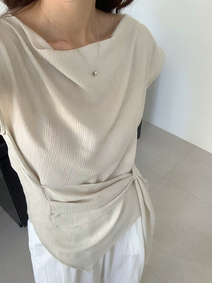 Draped Side-Tie Capped Sleeves Blouse |  垂感光澤小飛袖上衣