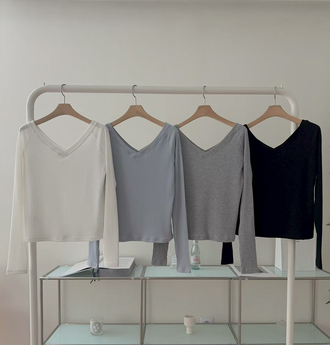 Soft Tencel Royal Wide V Top