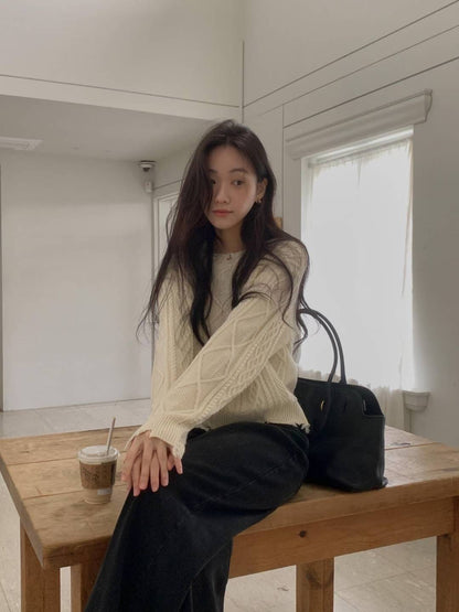 Ripped Crewneck Cable Knit | 拆線麻花針織