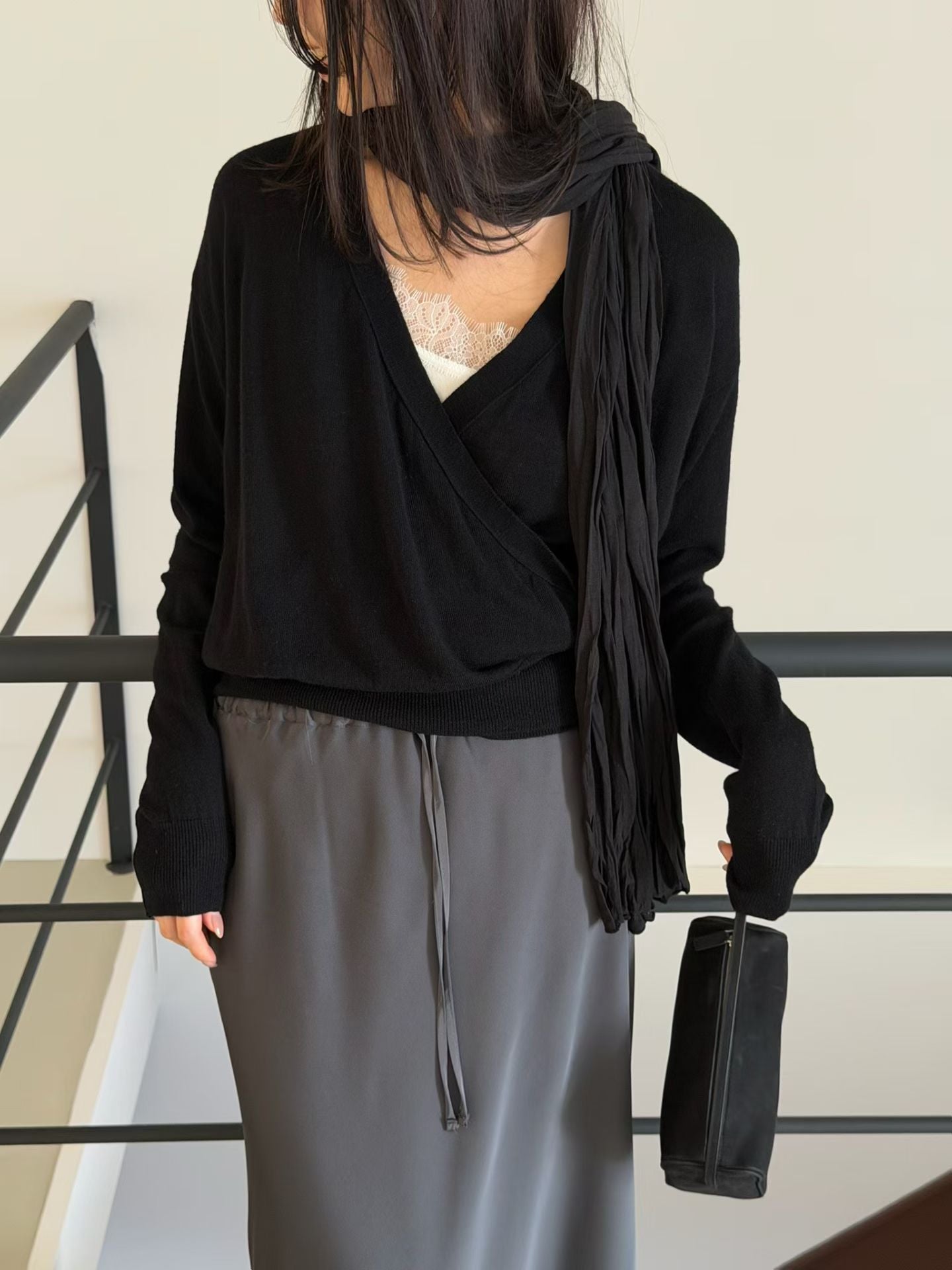 Lightweight Wool Wrap Knit | 溫柔羊毛V領交疊針織