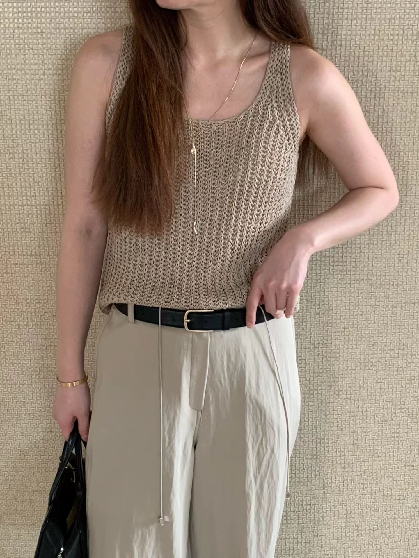 [𝑳𝒊𝒏𝒆𝒏 𝑬𝒅𝒊𝒕] Weaving Crochet U Tank |  寬肩鈎織背心