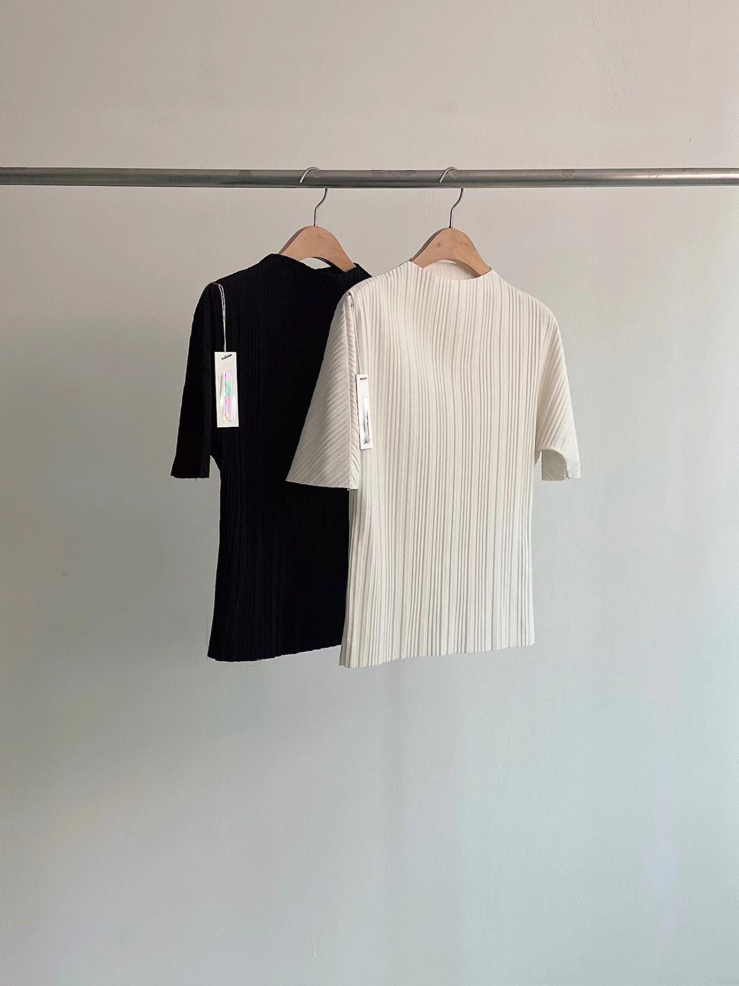 Textured Short Sleeved Blouse | 直紋短袖版襯衫