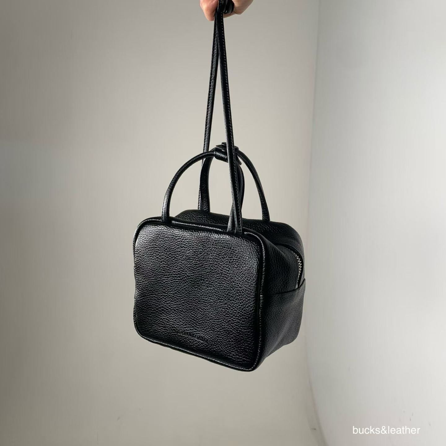 【Monotour 連線】Bucks & Leather Mini Lambskin Lunchbox Bag