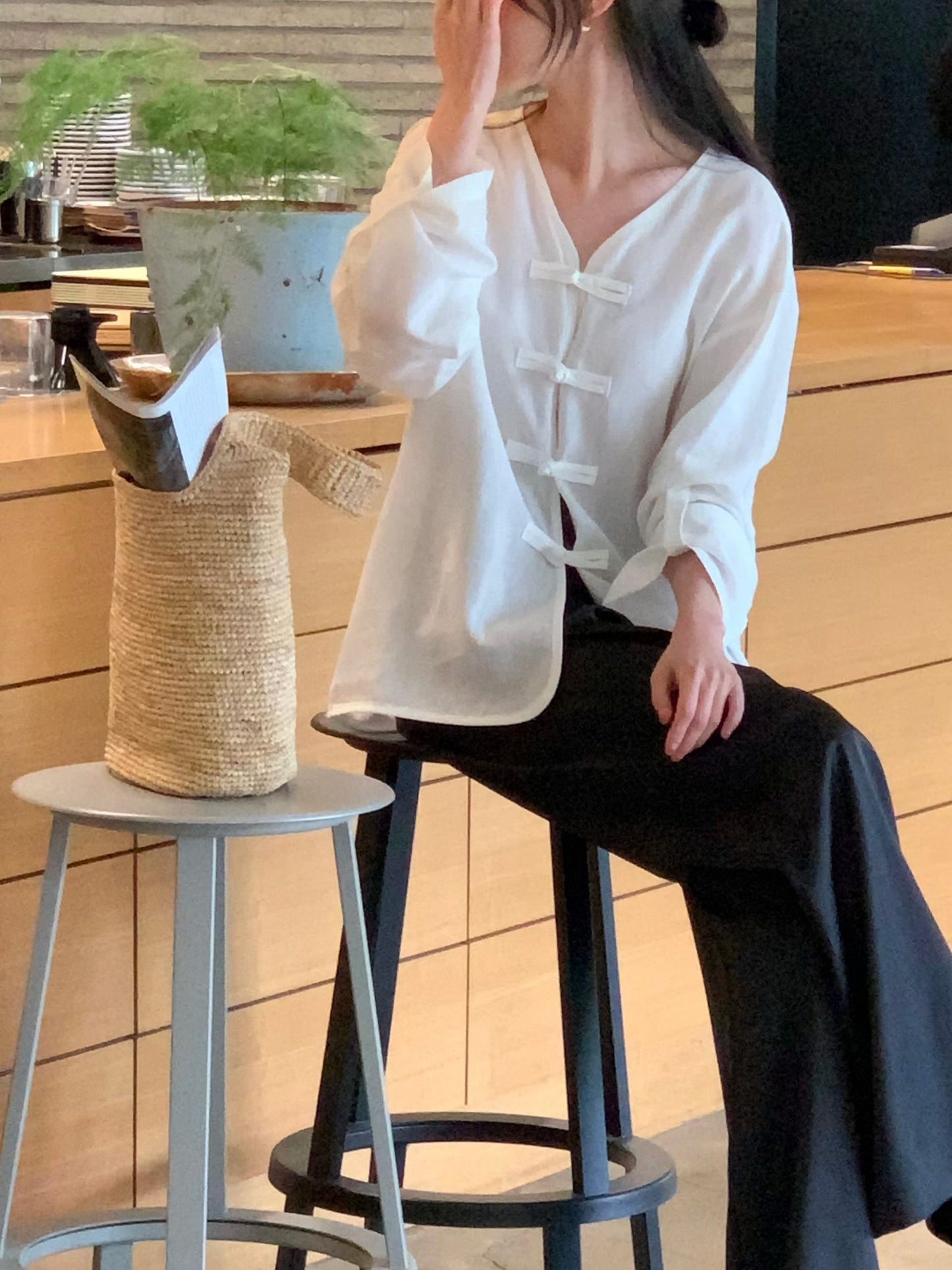 Tencel-Linen Retro Hook-Tie Jacket | 天絲亞麻鉤扣綁帶復古外套