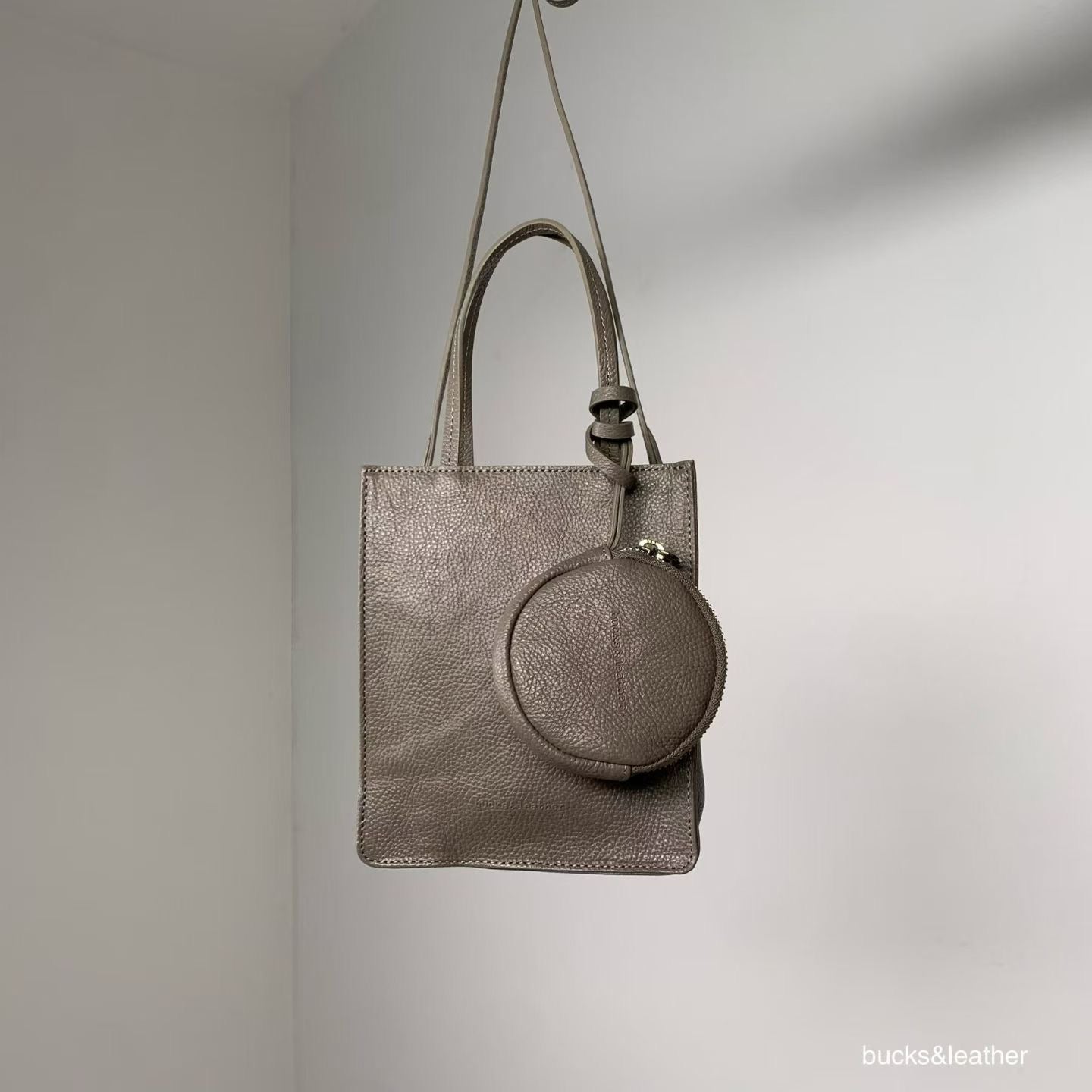 【Monotour 連線】Bucks&Leather Mini Lambskin Letter Bag with Coin Pouch