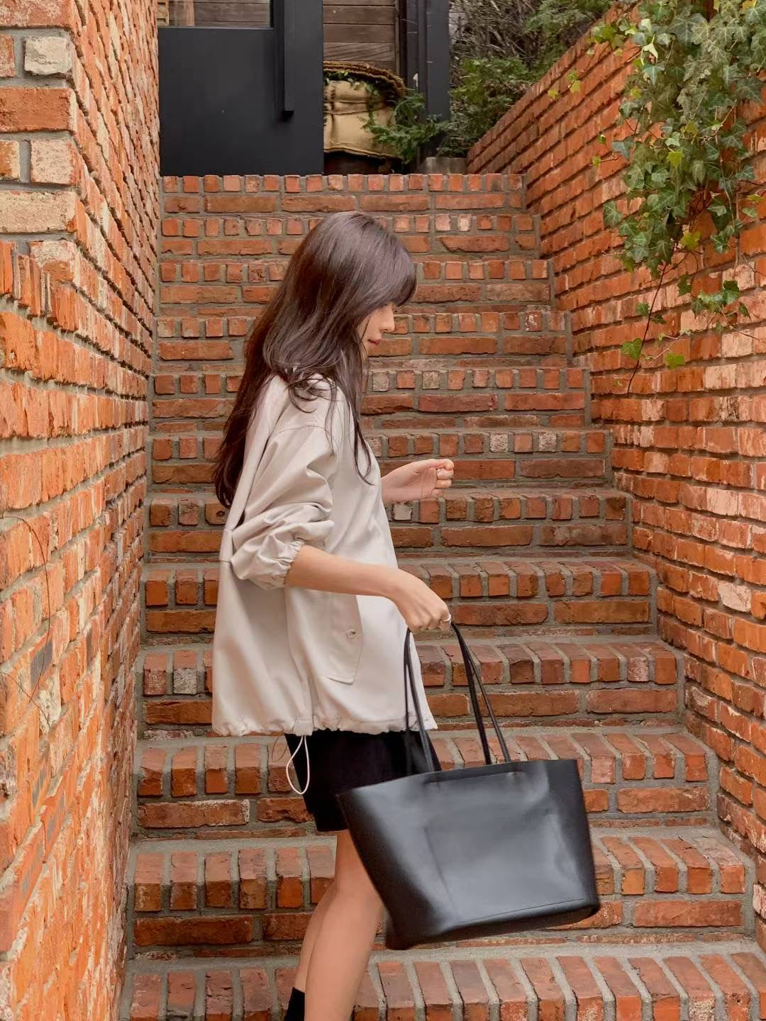 Minimal Balloon Trench Coat | 泡泡中版乾濕外套